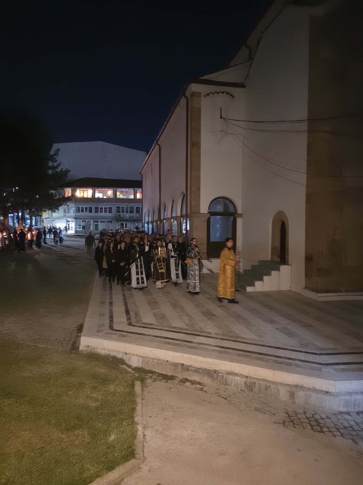 Утрена богослужба со Чин на погребение во Куманово