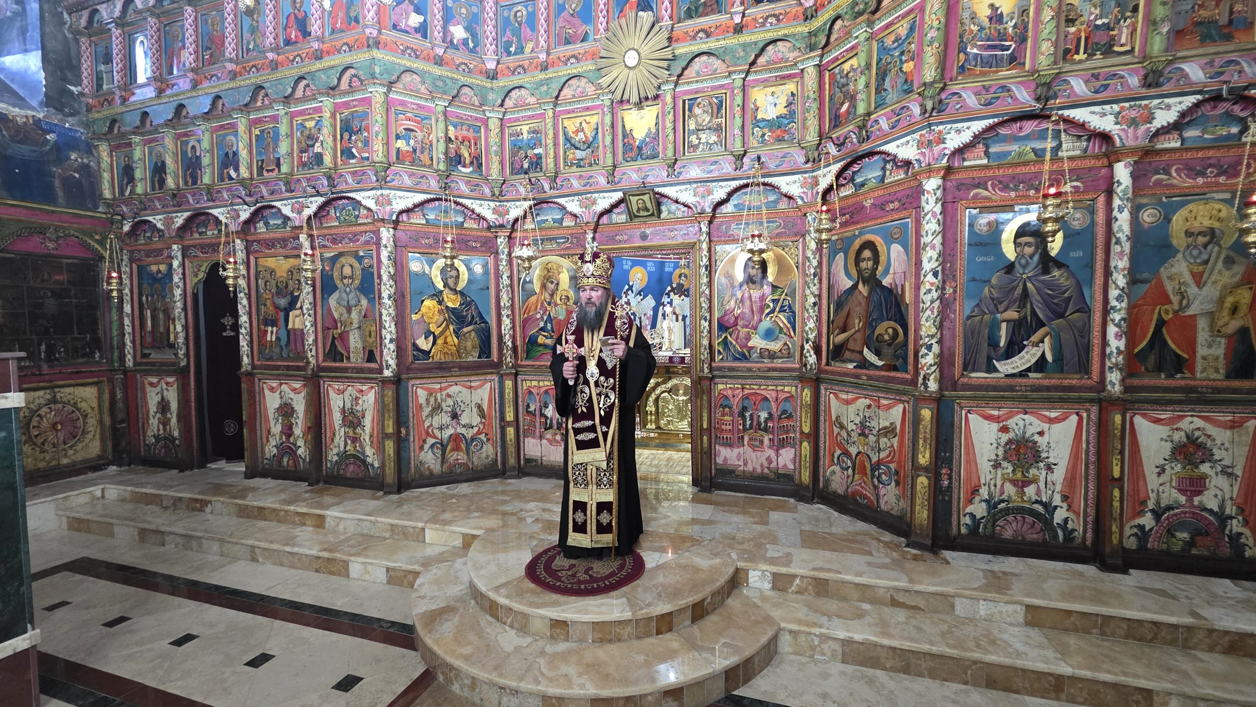 Вечерна богослужба за Недела на Мироносиците