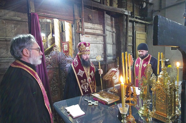 Вечерна богослужба за Недела на Православието