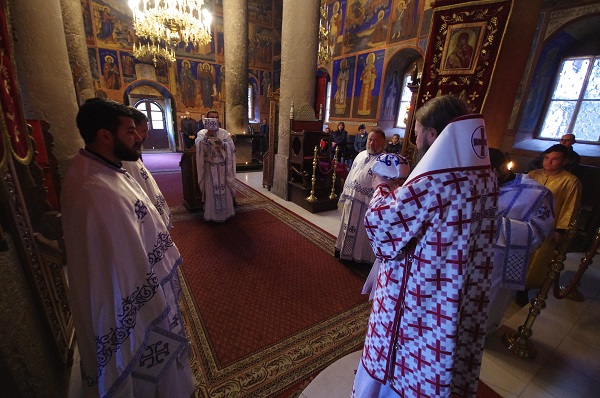 Света Литургија на Томина Недела