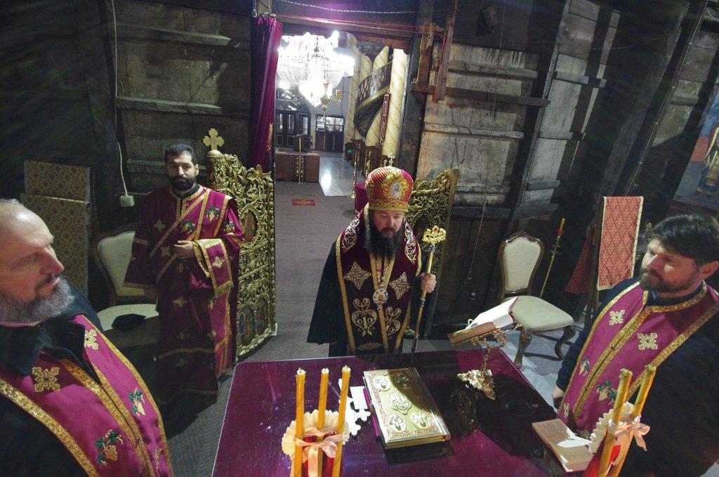 Вечерна богослужба за празникот на свeштеномаченик Теопемпт и св. маченик Теона