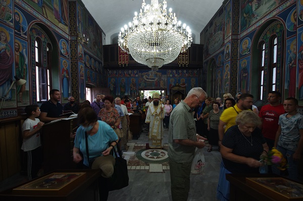 Света Литургија на празникот на света маченичка Параскева Римјанка
