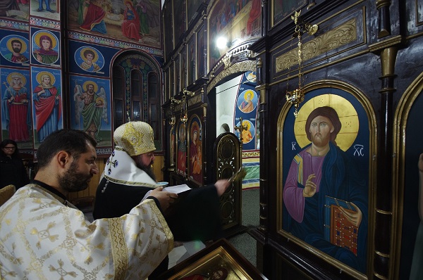 Вечерна богослужба за Собор на свети Архангел Михаил