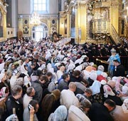 Секојдневното молење е навика на 20% од православните, и 10% од Русите-муслимани