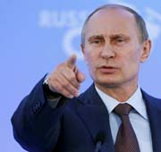 Латвијците го сметаат Путин за Божји гласник